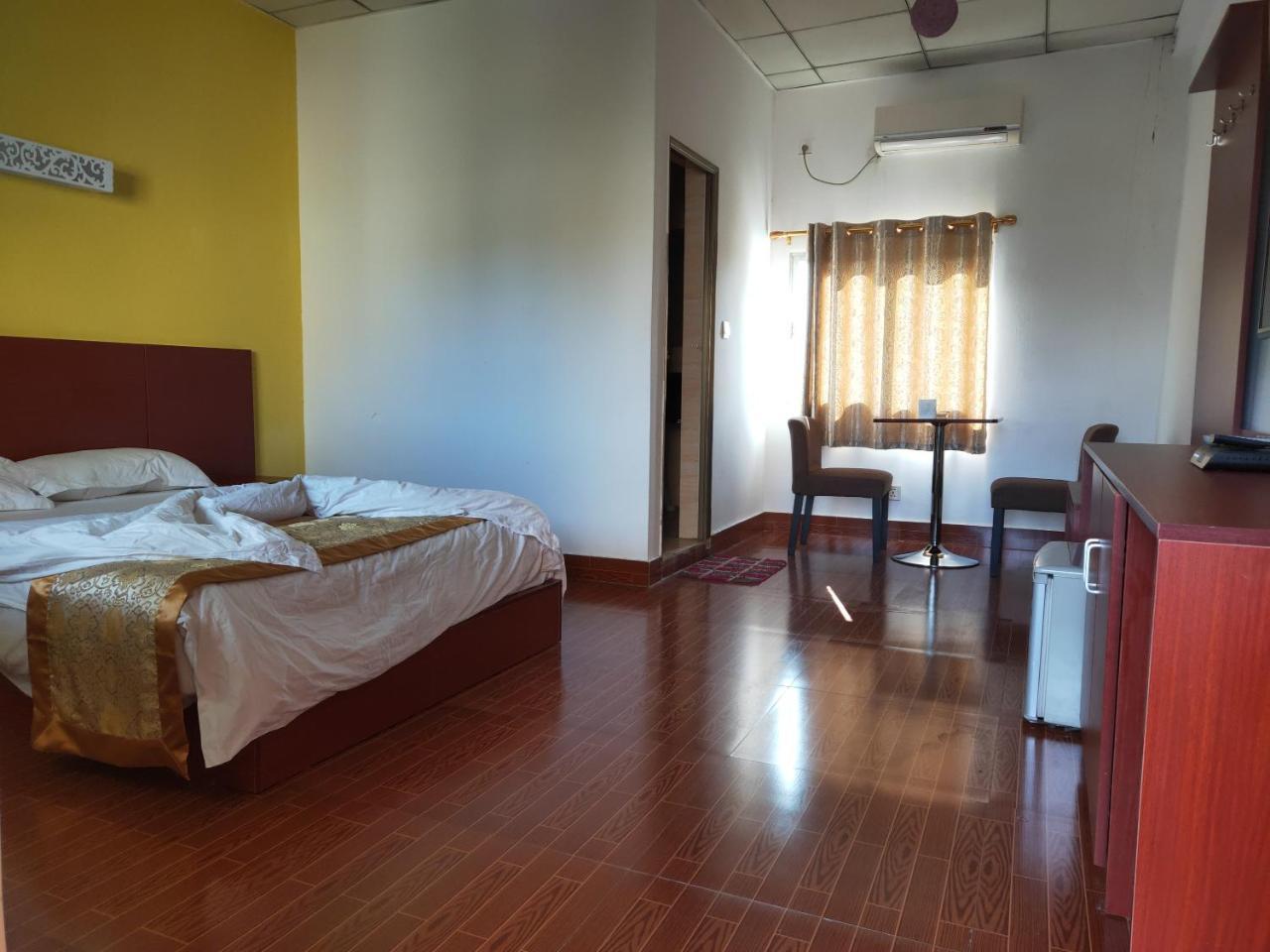 Chong Ti Hotel Dili Extérieur photo